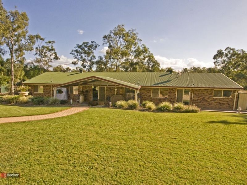 111 Thylungra Road, Park Ridge South QLD 4125