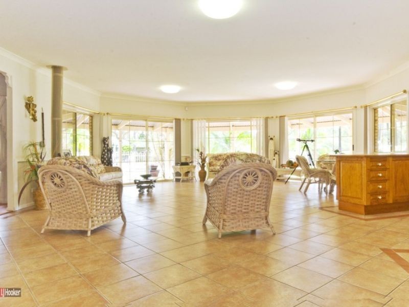 305 Forestdale Drive, Forestdale QLD 4118