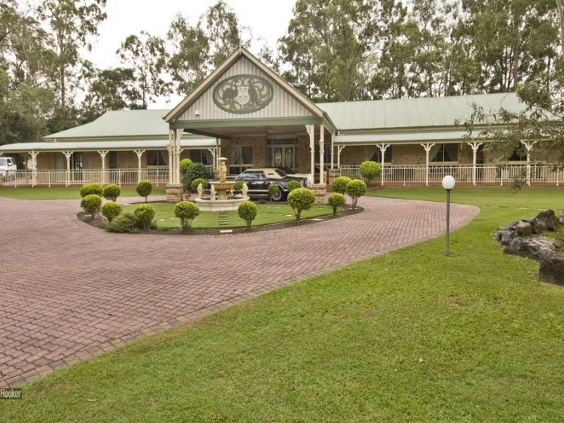 305 Forestdale Drive, Forestdale QLD 4118