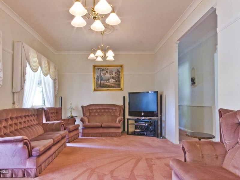 305 Forestdale Drive, Forestdale QLD 4118