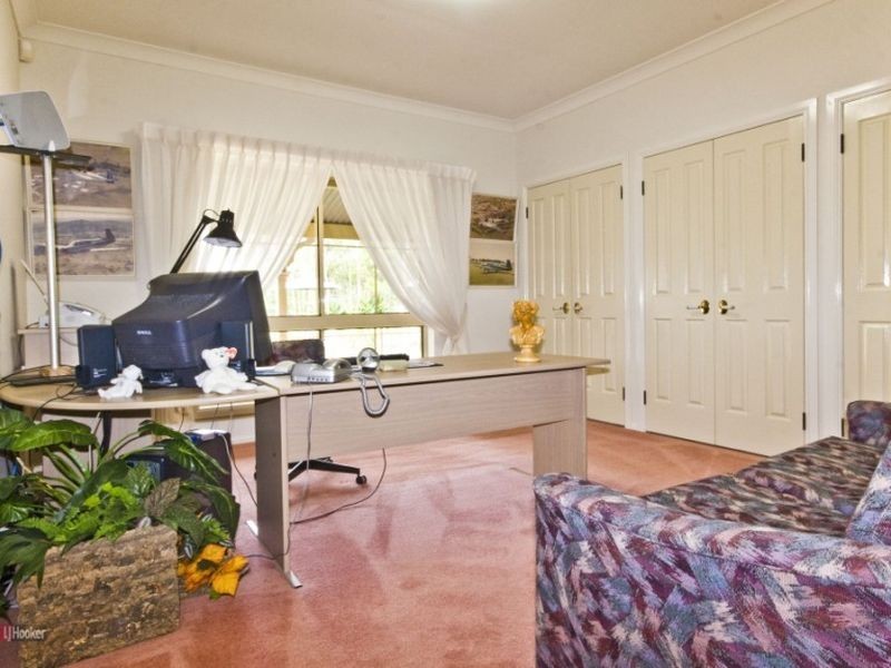 305 Forestdale Drive, Forestdale QLD 4118