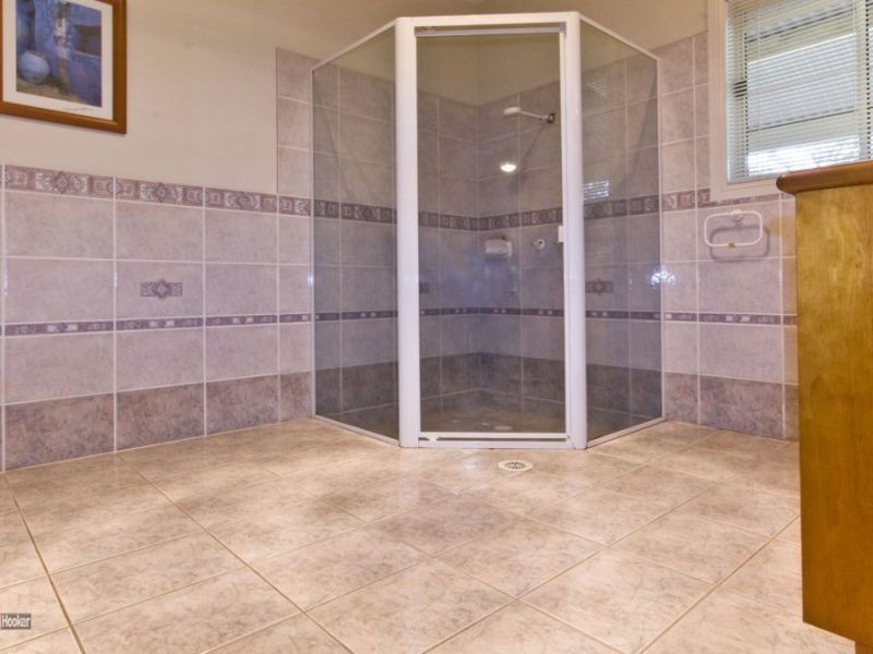 305 Forestdale Drive, Forestdale QLD 4118