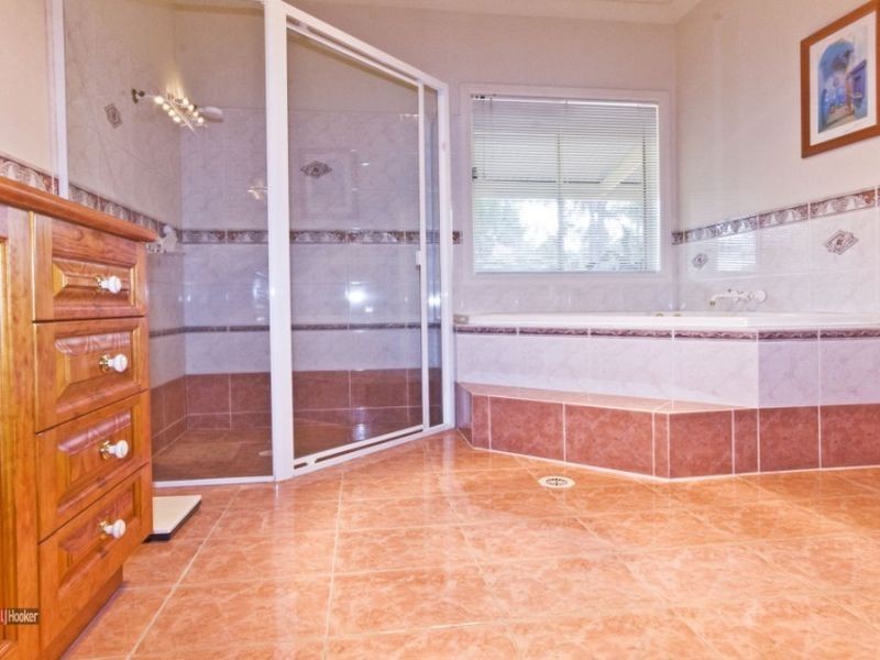 305 Forestdale Drive, Forestdale QLD 4118