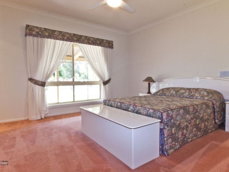 305 Forestdale Drive, Forestdale QLD 4118