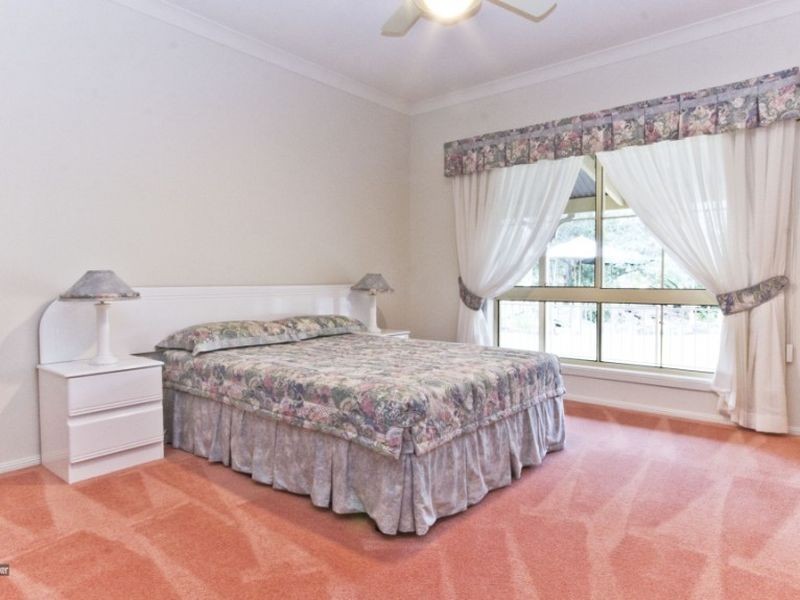 305 Forestdale Drive, Forestdale QLD 4118