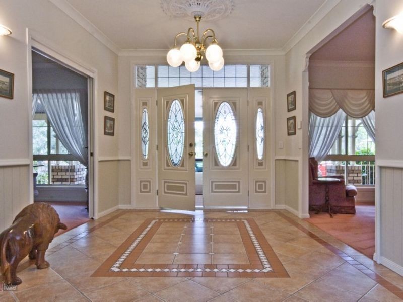 305 Forestdale Drive, Forestdale QLD 4118