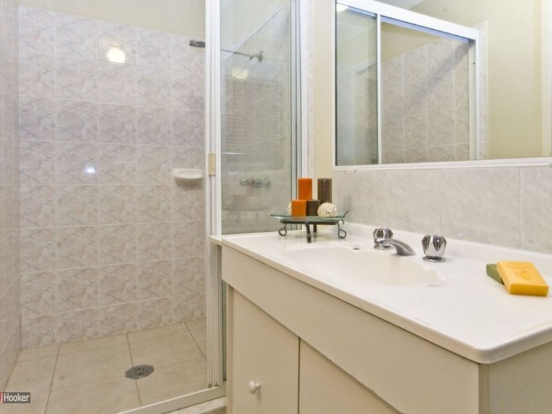 26 Lorraine Street, Crestmead QLD 4132