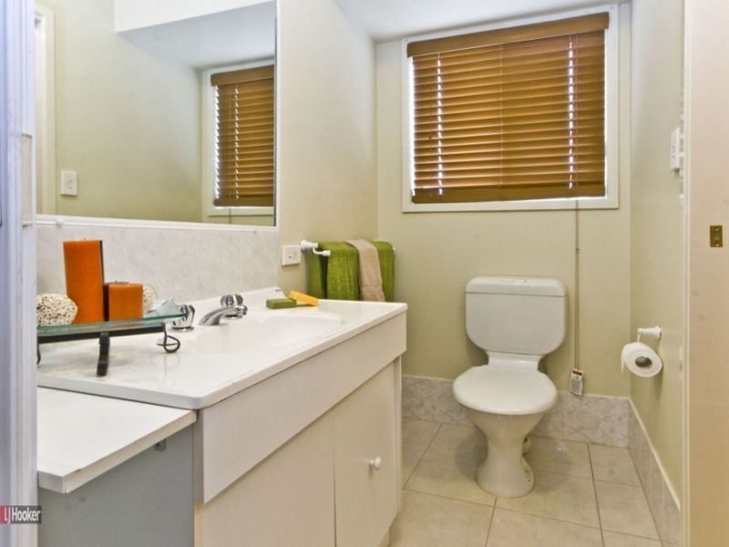 26 Lorraine Street, Crestmead QLD 4132
