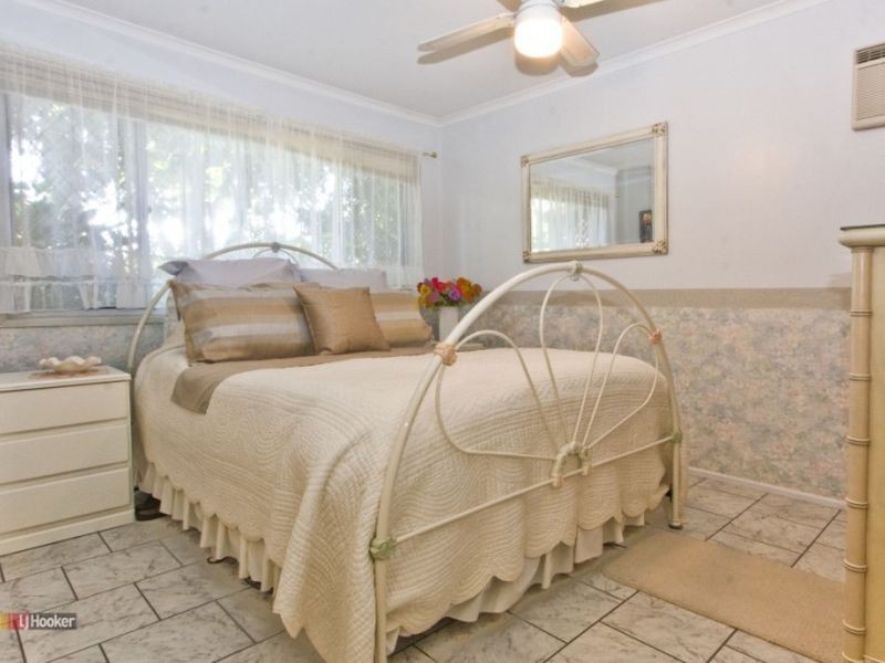 22 Dunblane Drive, Boronia Heights QLD 4124