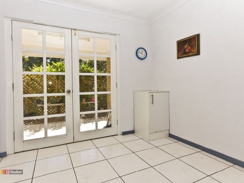 218 Middle Road, Boronia Heights QLD 4124
