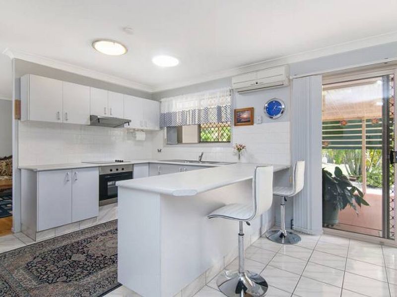 93 Federation Drive, Hillcrest QLD 4118