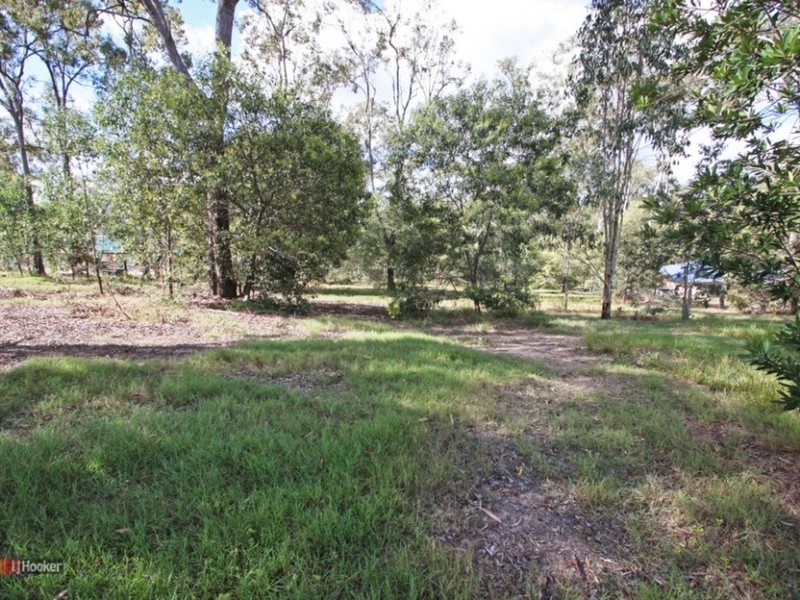 25 Polebark Crescent, New Beith QLD 4124