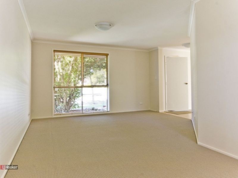 73 Federation Drive, Hillcrest QLD 4118