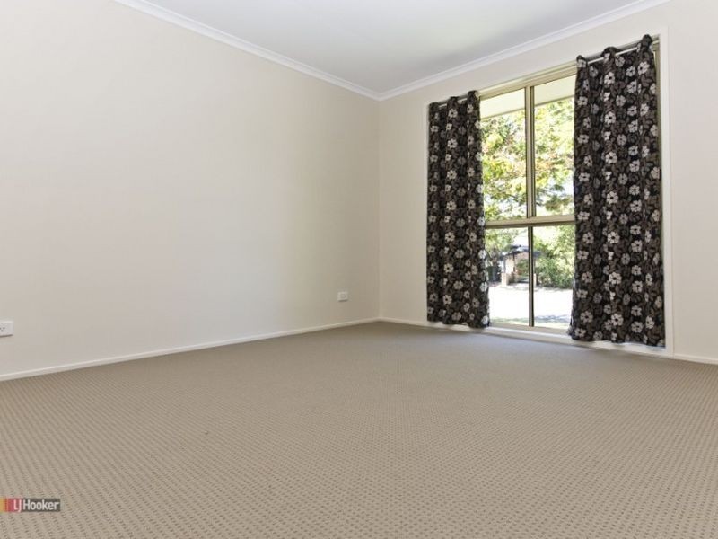 73 Federation Drive, Hillcrest QLD 4118