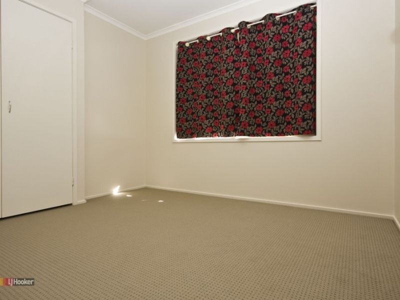 73 Federation Drive, Hillcrest QLD 4118