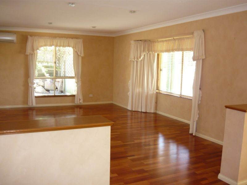 18 Frankenia Court,, Regents Park QLD 4118