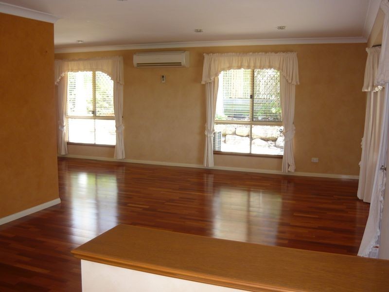 18 Frankenia Court,, Regents Park QLD 4118