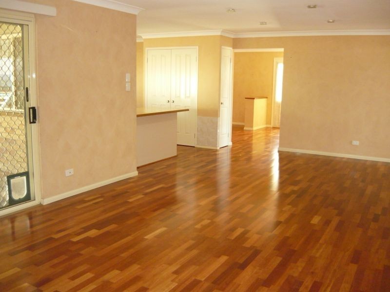 18 Frankenia Court,, Regents Park QLD 4118