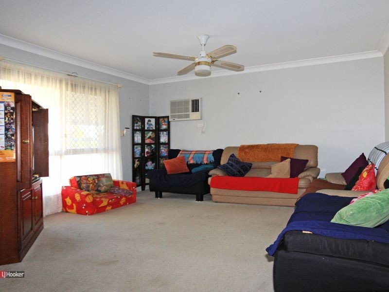 16 Barcrest Court, Crestmead QLD 4132