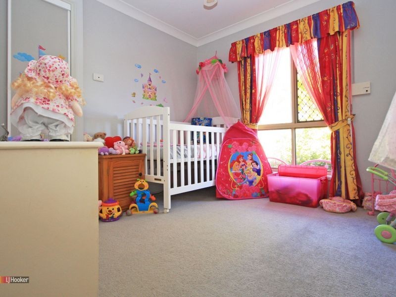 16 Barcrest Court, Crestmead QLD 4132