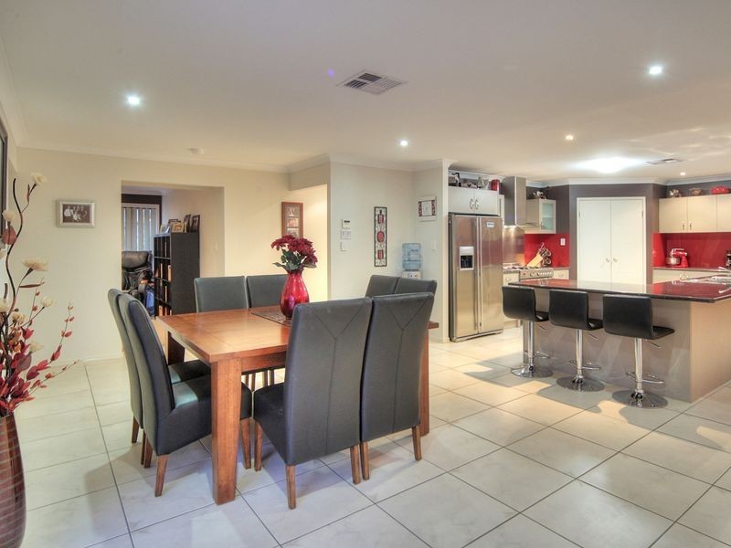63 Border Crescent, New Beith QLD 4124