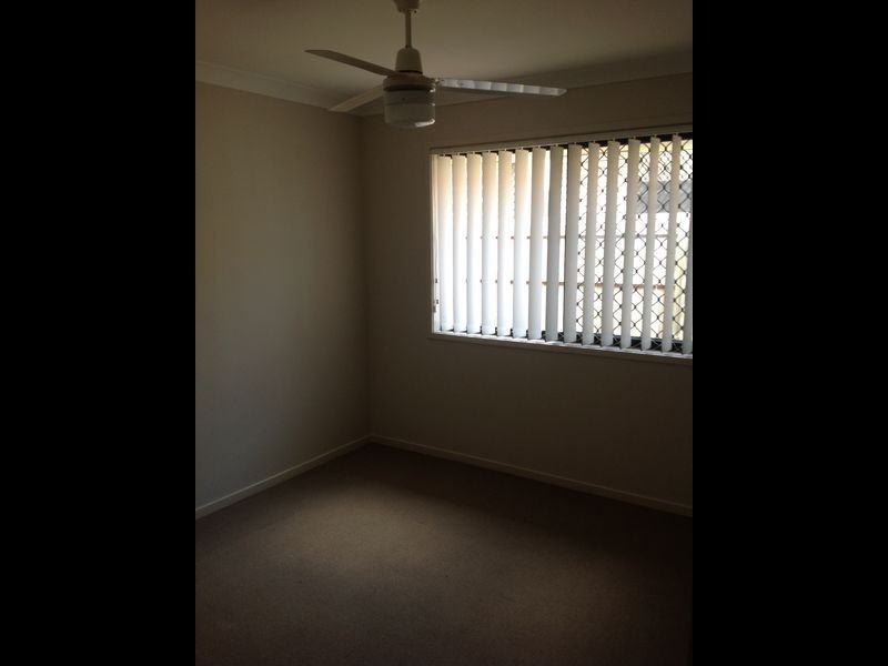 15 Ashmore Close, Marsden QLD 4132