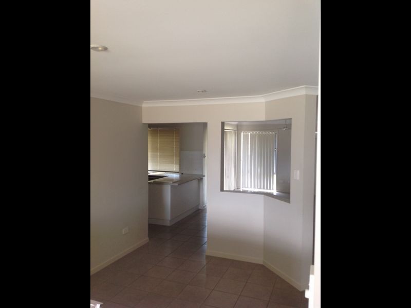 15 Ashmore Close, Marsden QLD 4132