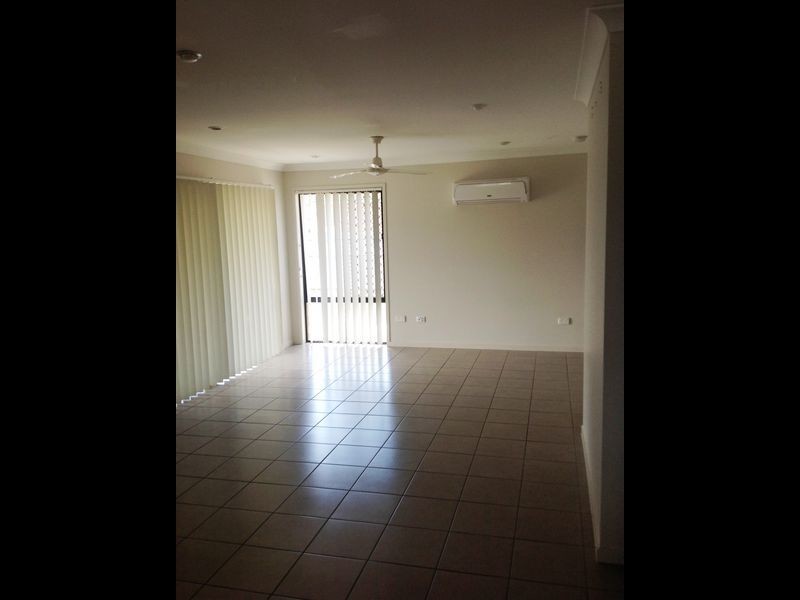 15 Ashmore Close, Marsden QLD 4132