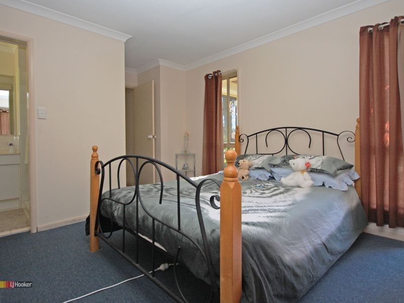 24 Lockerbie Court, Boronia Heights QLD 4124