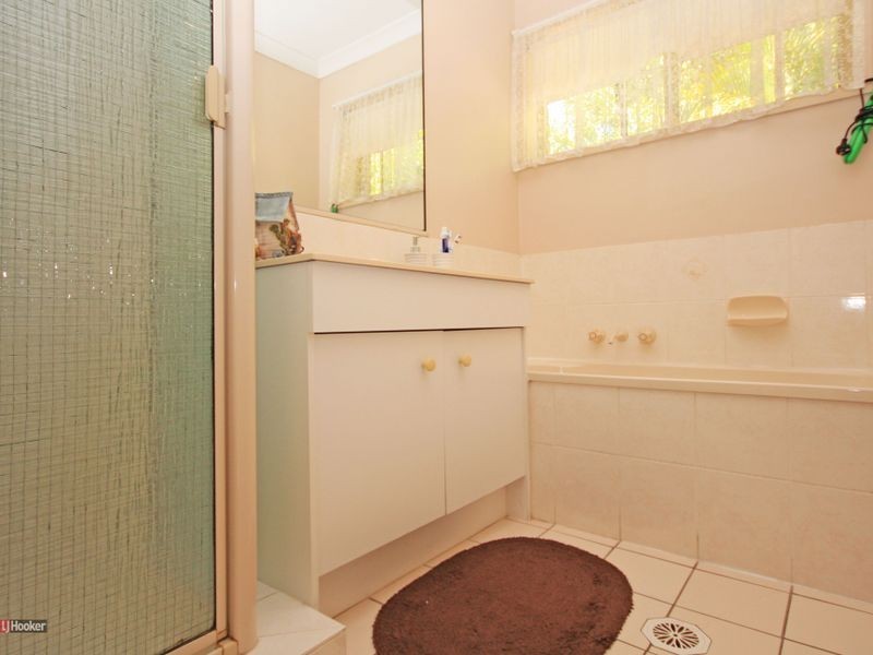 24 Lockerbie Court, Boronia Heights QLD 4124