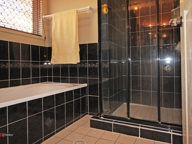 4 Hadley Court, Boronia Heights QLD 4124