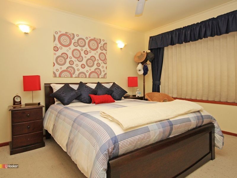 10 Arbour Way, Regents Park QLD 4118