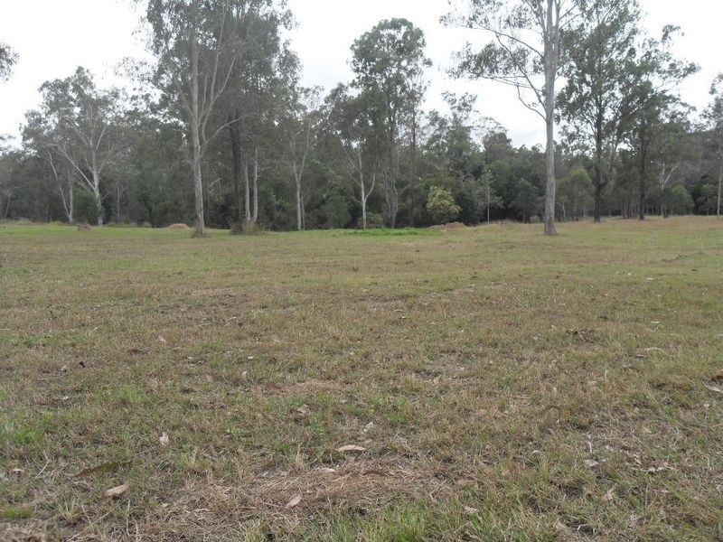 1693 Chambers Flat Road, Munruben QLD 4125