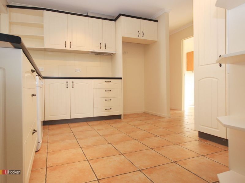 14 Forestgum Grove, Regents Park QLD 4118