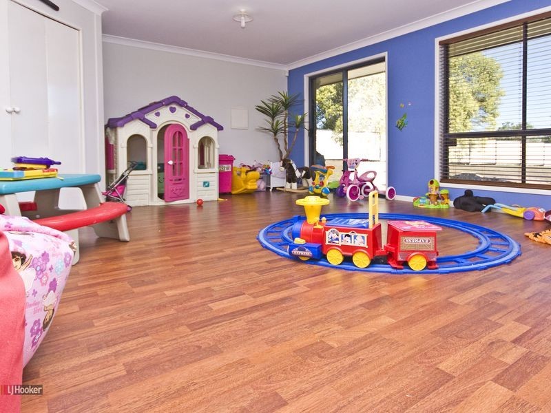 37 Jamboree Close, Greenbank QLD 4124