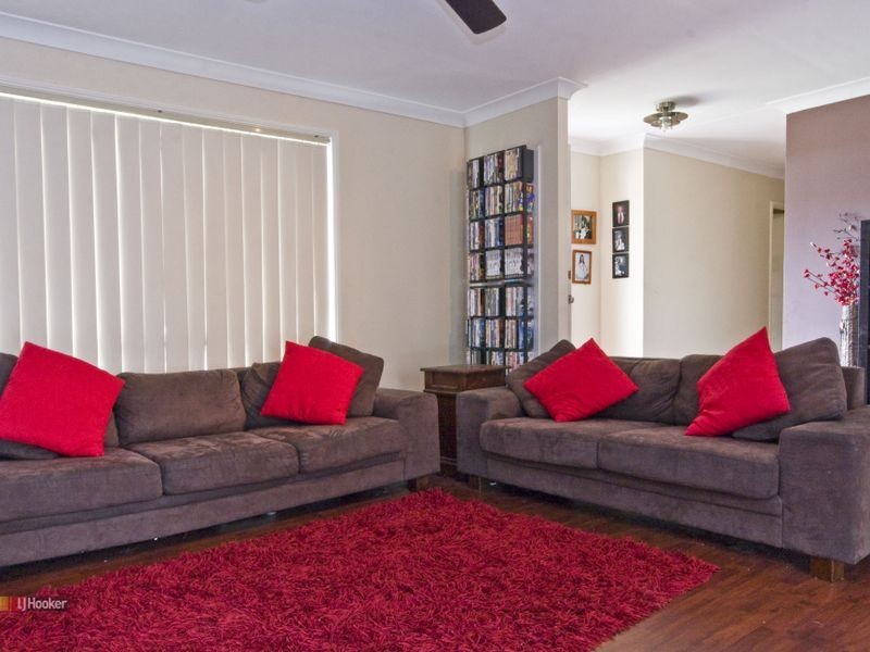 6 Paroo Close, Hillcrest QLD 4118