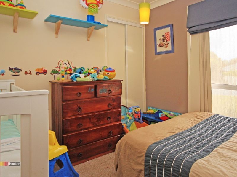 6 Paroo Close, Hillcrest QLD 4118