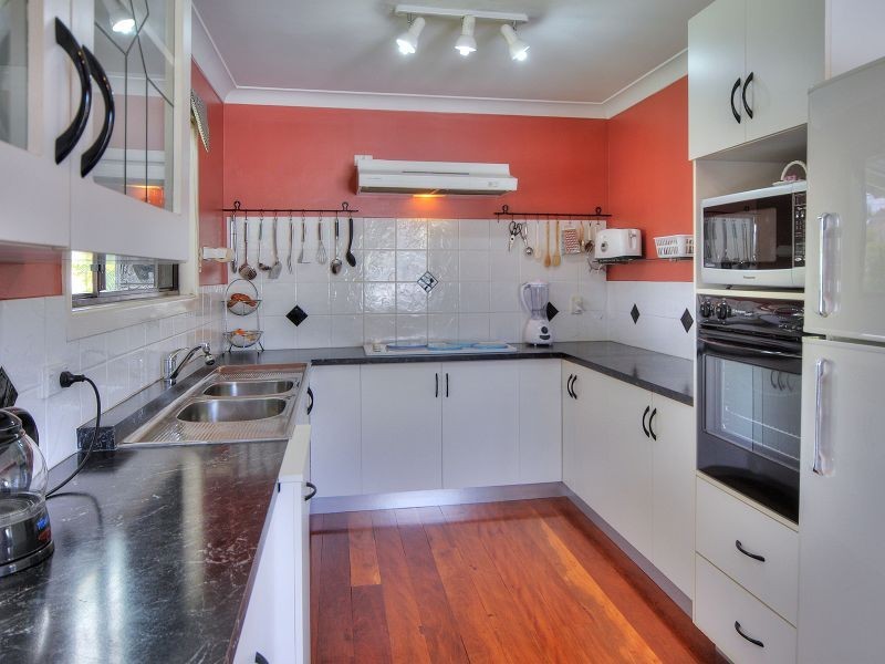 1 Mack Court, Boronia Heights QLD 4124