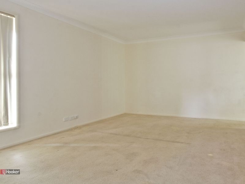 17 Benjamina Circuit, Regents Park QLD 4118