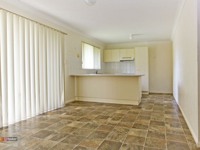 17 Benjamina Circuit, Regents Park QLD 4118