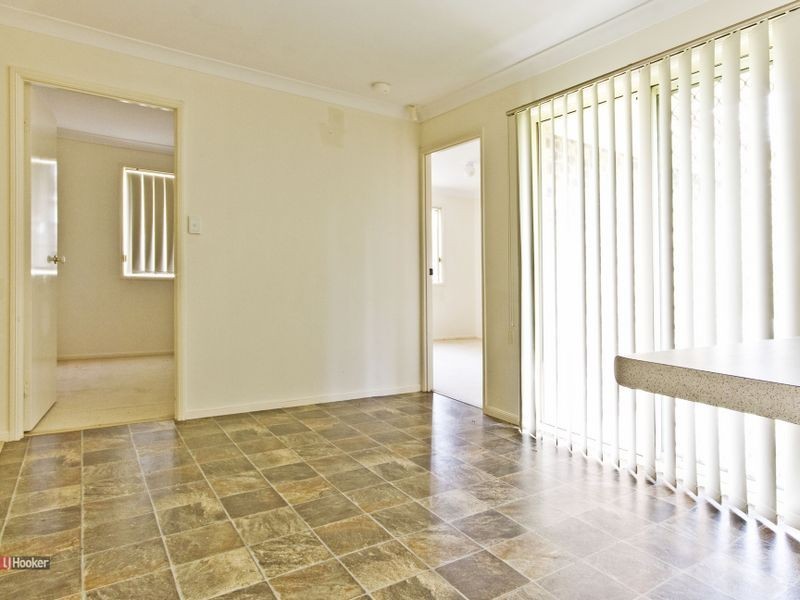17 Benjamina Circuit, Regents Park QLD 4118