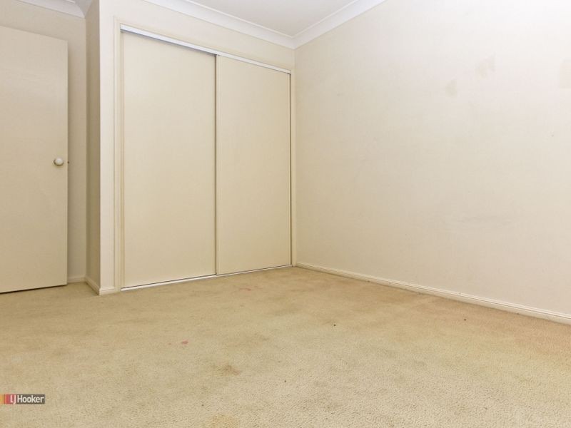 17 Benjamina Circuit, Regents Park QLD 4118
