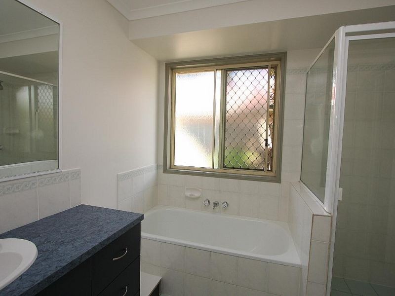 37 Murrumbidgee Street, Hillcrest QLD 4118