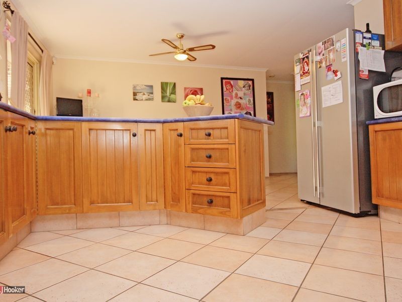 51 Federation Drive, Hillcrest QLD 4118