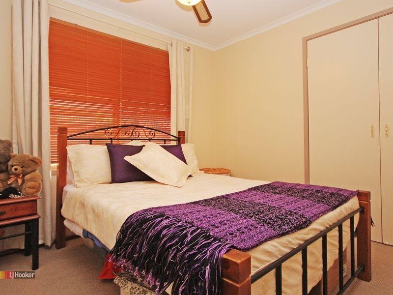 51 Federation Drive, Hillcrest QLD 4118