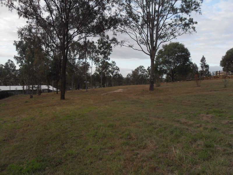 330 Anne Collins Crescent, Mundoolun QLD 4285