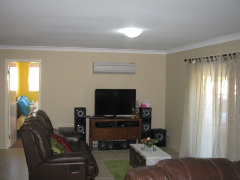 6 Owens Street, Boronia Heights QLD 4124