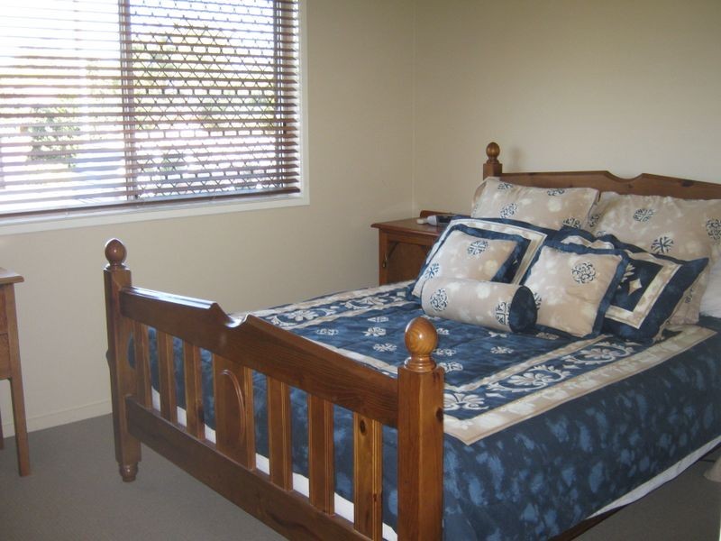 6 Owens Street, Boronia Heights QLD 4124