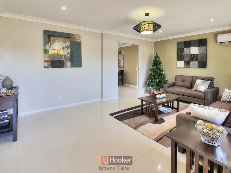 5 Topham Court, Hillcrest QLD 4118