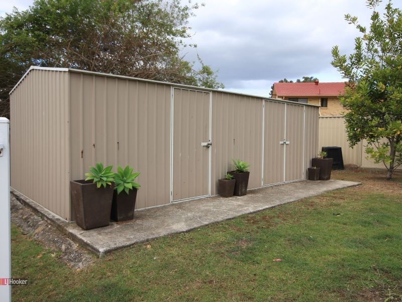 4 Lyra Court, Regents Park QLD 4118